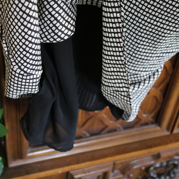 Old Navy Silk Dress with Ruffle Neck Style #582411- Black/ White, size S - Picture 11 of 16